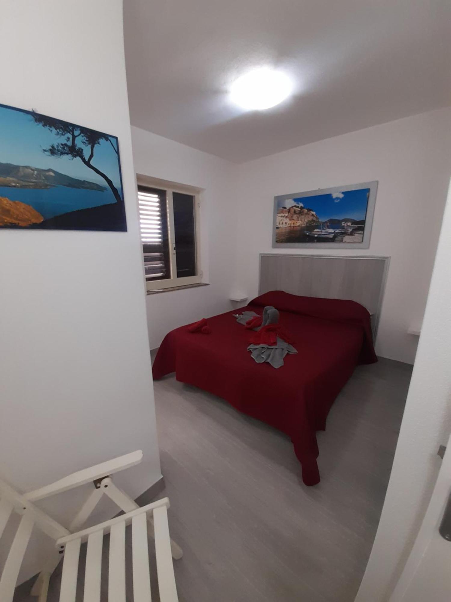 Vulcano: La Porta Delle Eolie Vulcano  Quarto foto